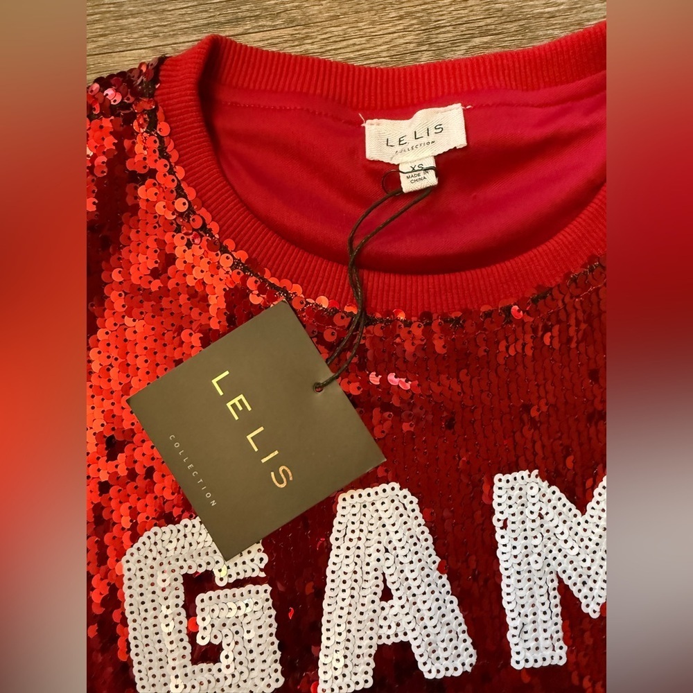 Le Lis Red Sequin Crop Top - Picture 3 of 4
